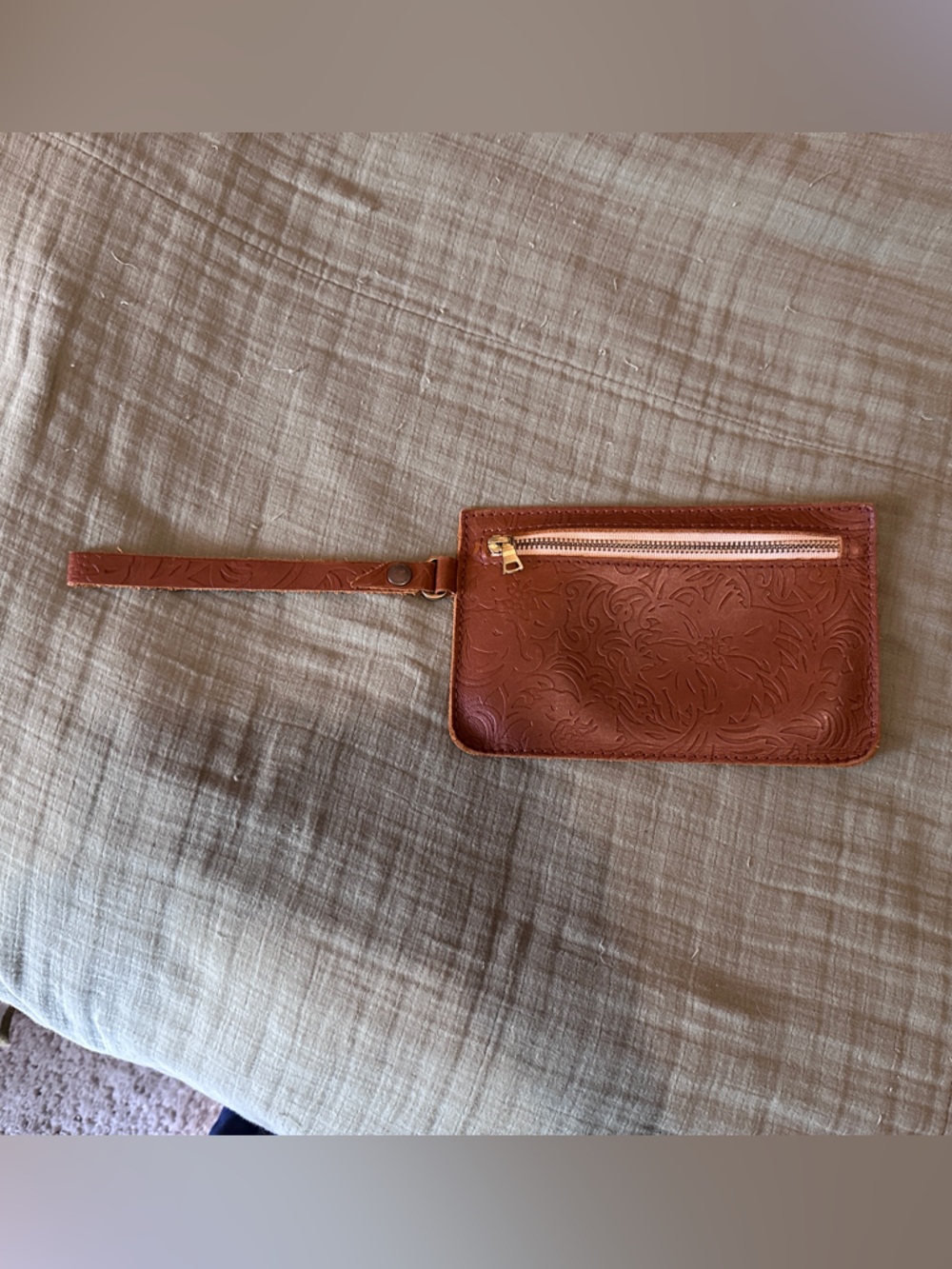 Portland Leather Goods Adriana Wristlet pouch